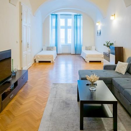 Luxury Vincents Apartments קושיצה מראה חיצוני תמונה