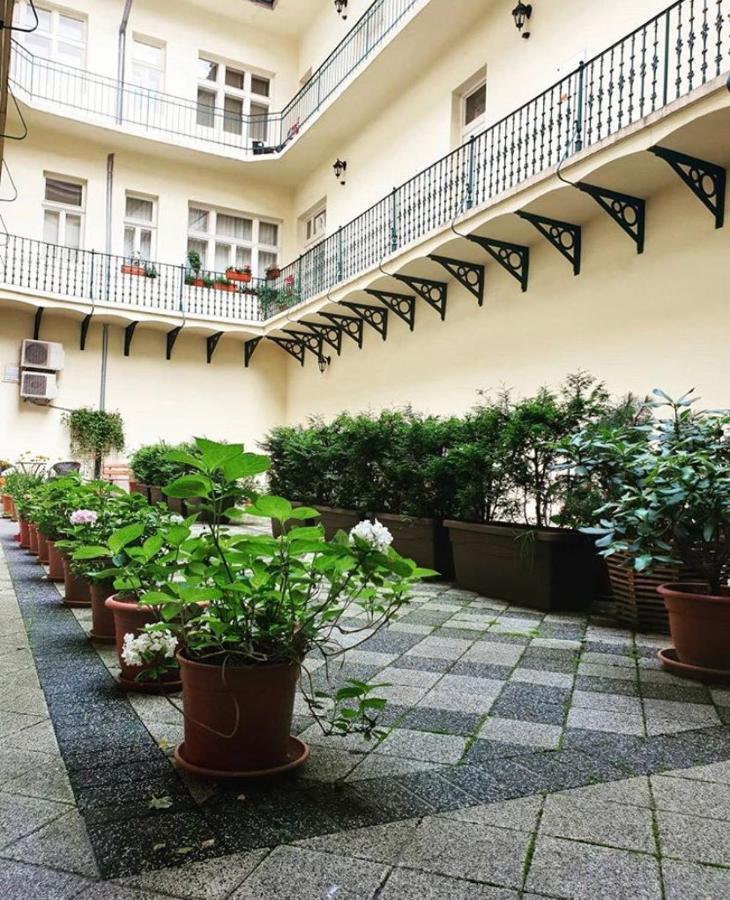 Luxury Vincents Apartments קושיצה מראה חיצוני תמונה