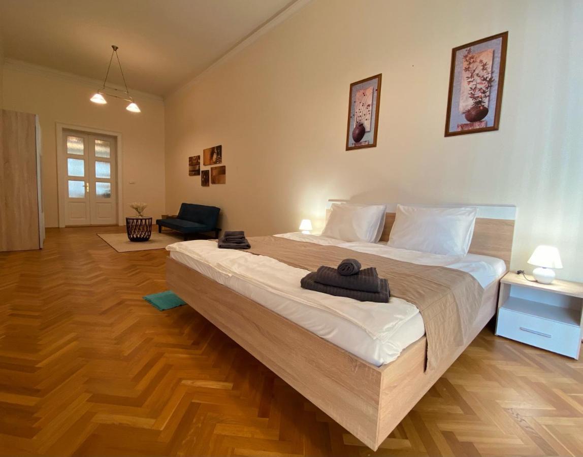 Luxury Vincents Apartments קושיצה מראה חיצוני תמונה