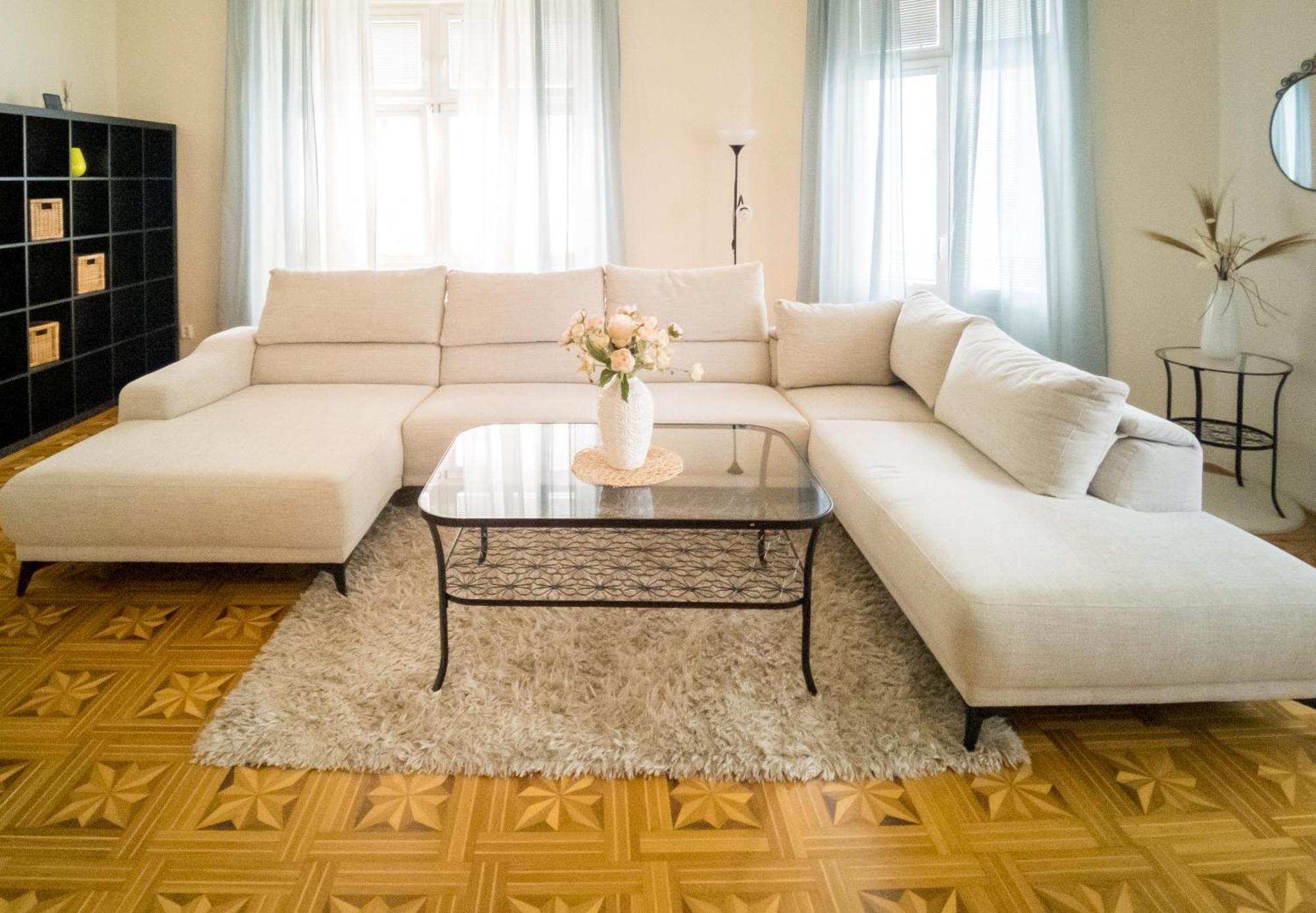 Luxury Vincents Apartments קושיצה מראה חיצוני תמונה