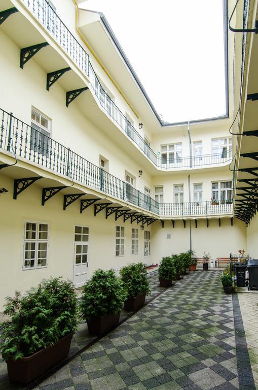 Luxury Vincents Apartments קושיצה מראה חיצוני תמונה