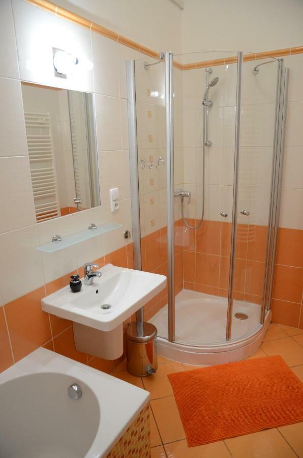 Luxury Vincents Apartments קושיצה מראה חיצוני תמונה